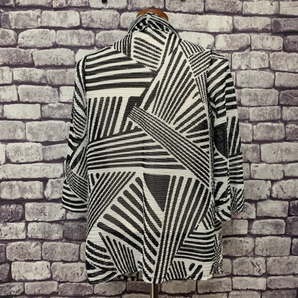 PerSeption Concept No Close Shawl Cardigan - Picture 7 of 10